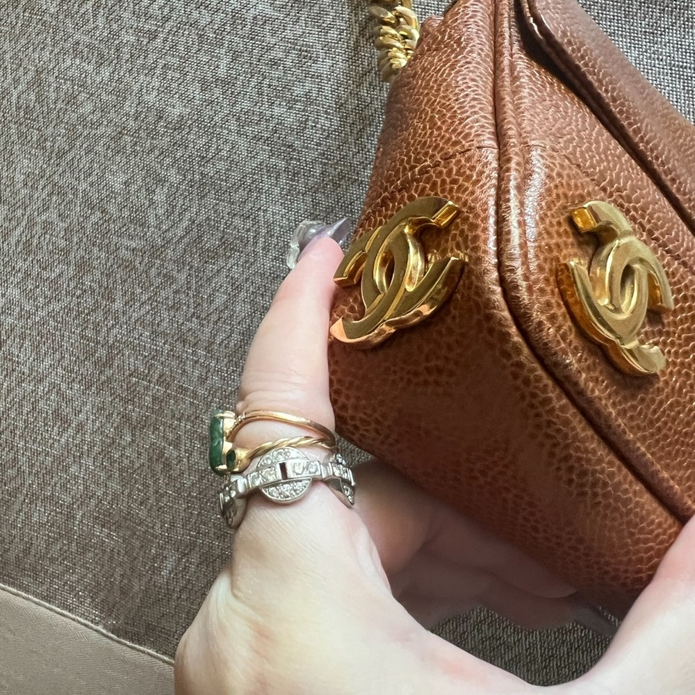 CHANEL Brown Leather Bag with Gold Chain - Picture 5 of 11